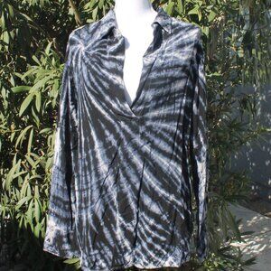 RED 23 Dark Blue Tie Dye Blouse Woman Size Small Collared Long Sleeve V-Neck